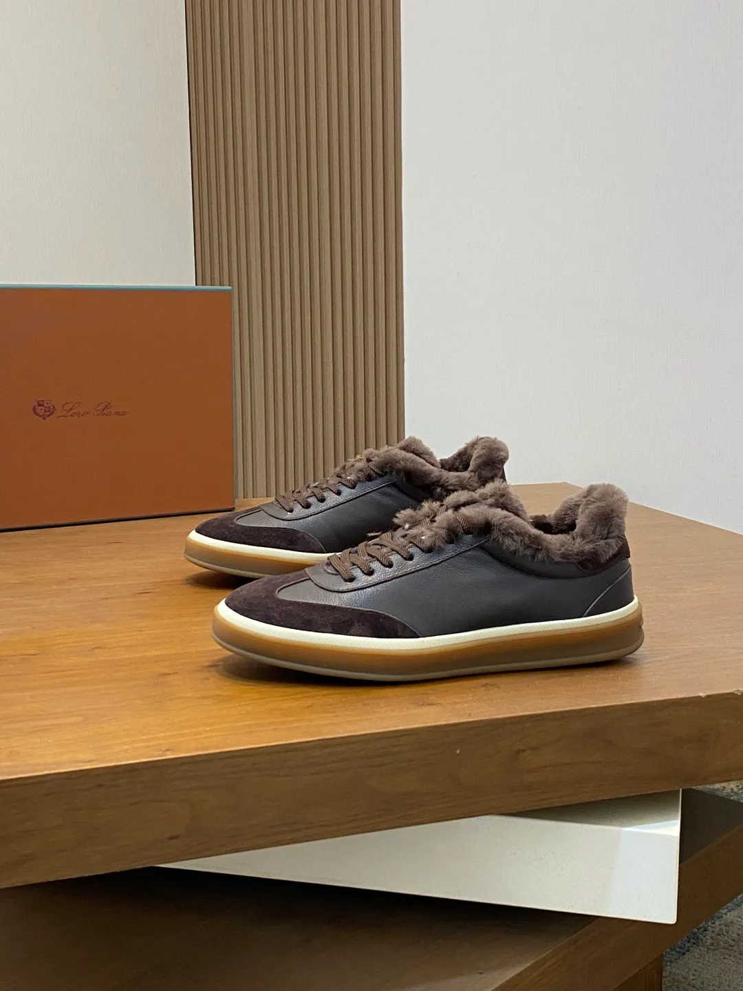 Men's men's shoes💰740 Loro Piana - Classic casual wool shoes, men's lace-up casual shoes and sneakers, high-quality lightweight and comfortable fabrics, suitable for outdoor leisure, the color scheme is young and energetic, great with sportswear or casual suits! Code number: 39-44 (45, 46, can be customized)